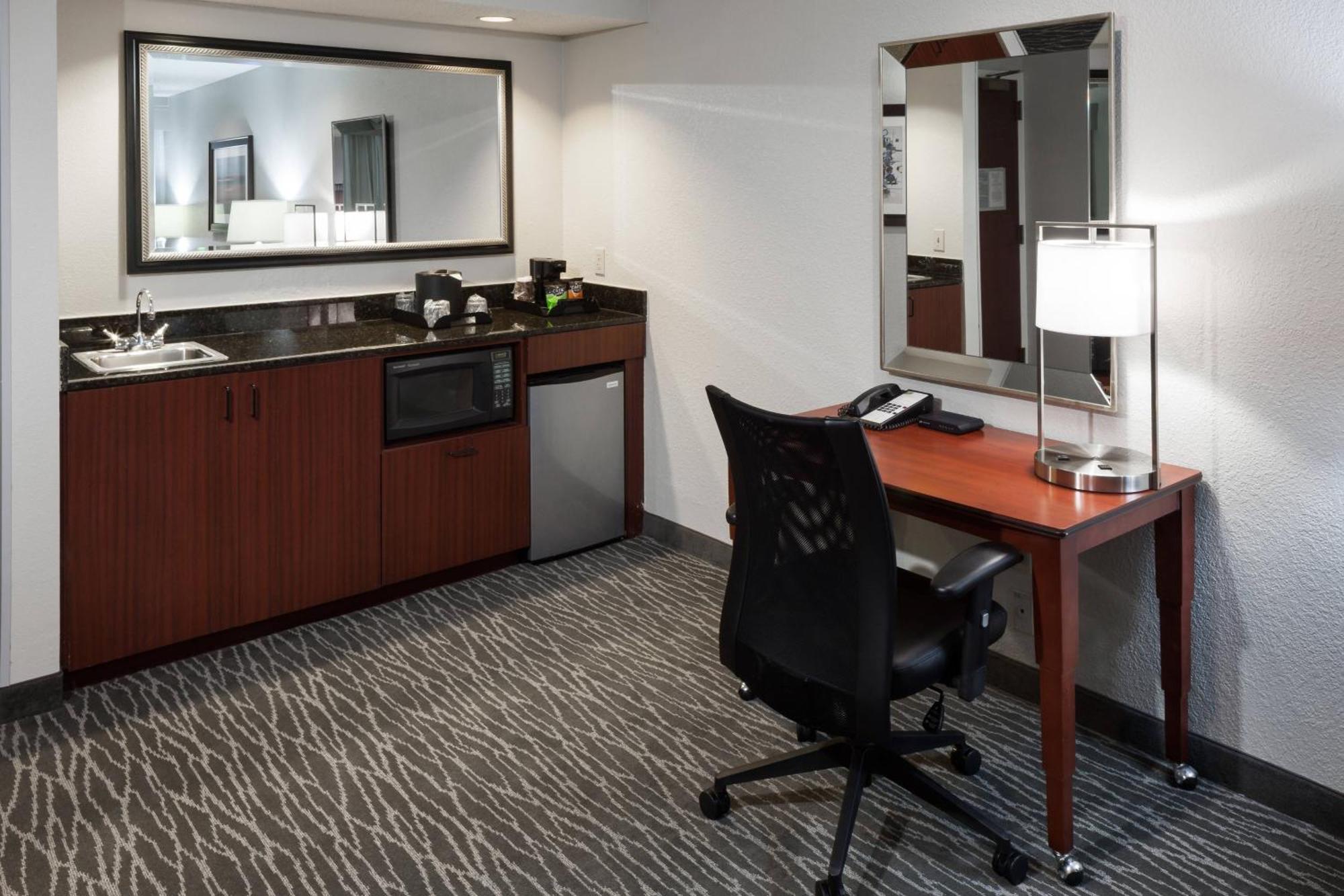 Hotel Courtyard By Marriott Waco Exteriér fotografie